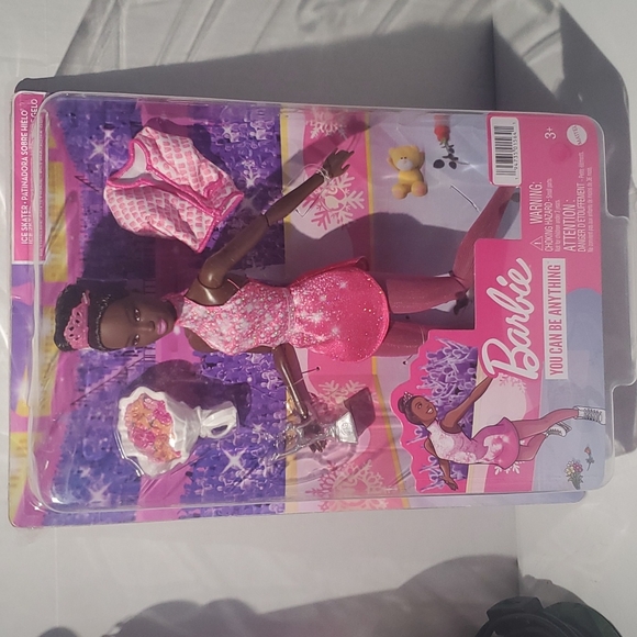 Barbie Ice skater doll - Picture 1 of 3
